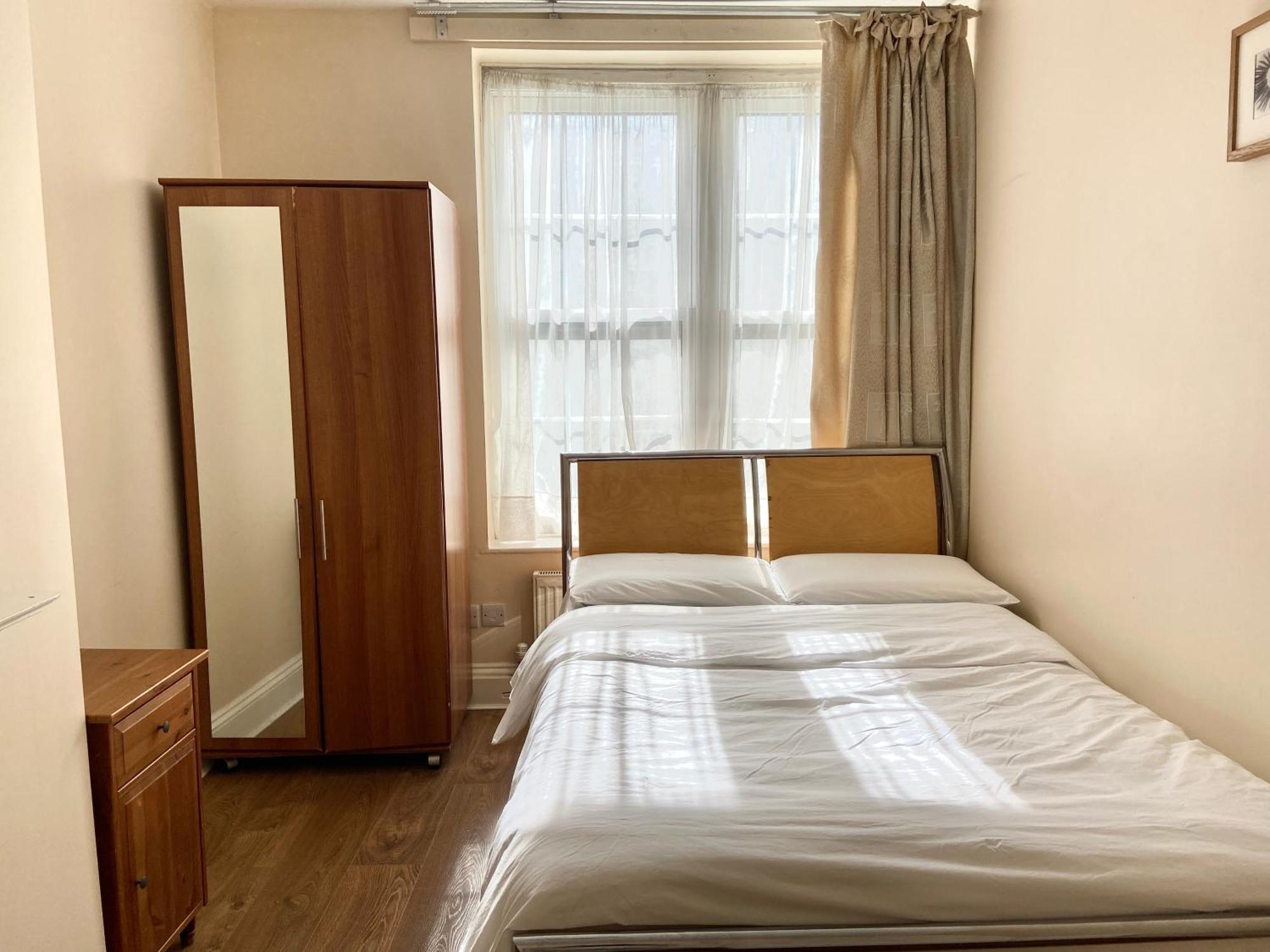 Separate Rooms By The Thames Londen Buitenkant foto
