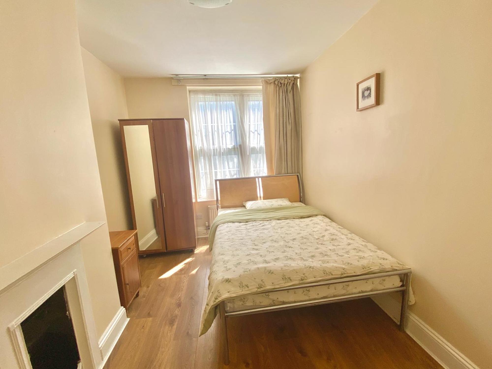 Separate Rooms By The Thames Londen Buitenkant foto